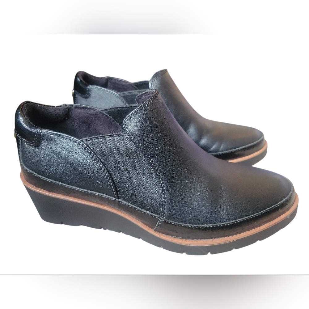 Revere Black Slip-On Wedge Clogs Sz10M